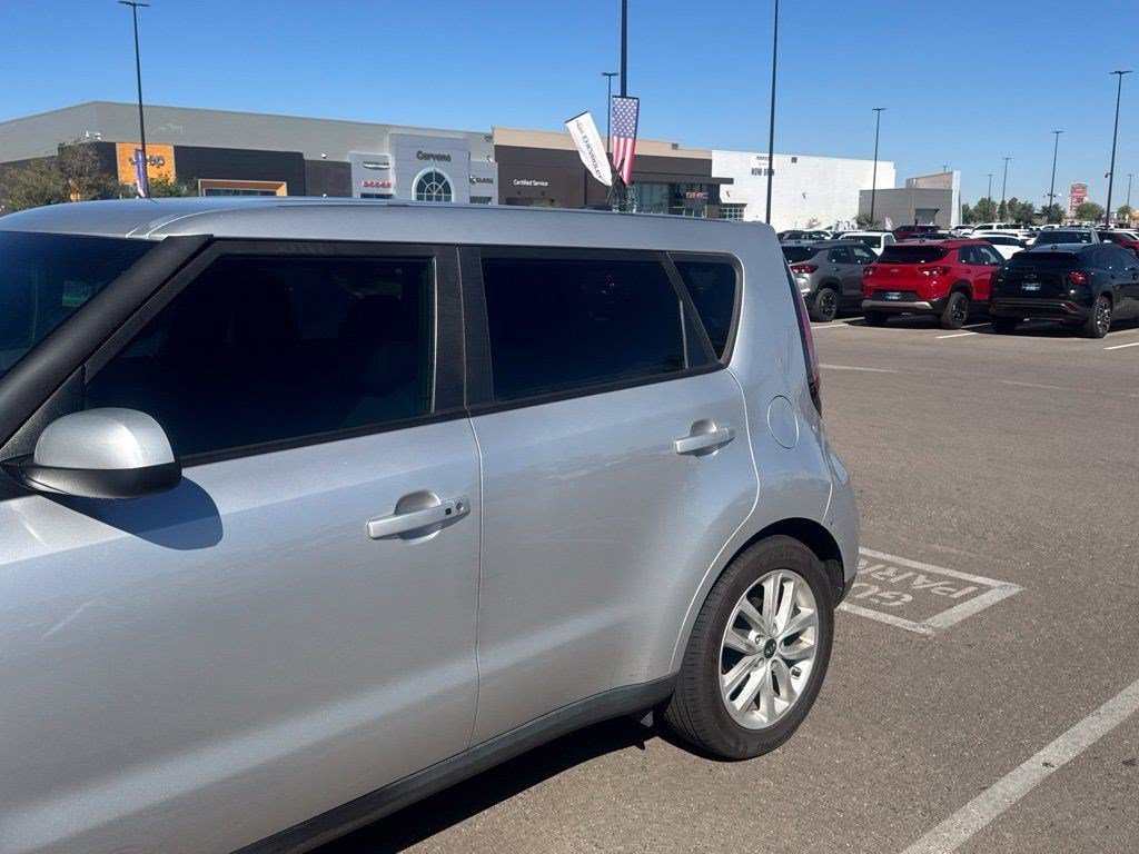 Used 2018 Kia Soul + w/ Audio Package FWD image 3