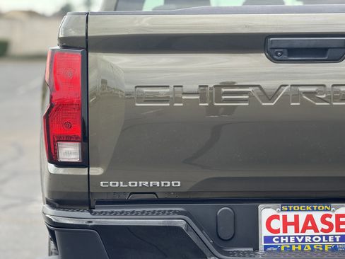 Used 2023 Chevrolet Colorado W/T image 7