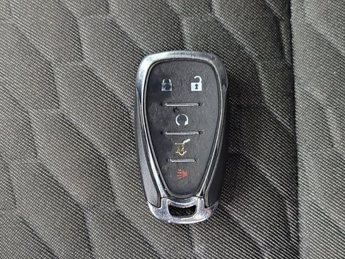 Used 2018 Chevrolet Equinox LT FWD image 32