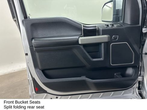 Used 2017 Ford F150 Raptor w/ Equipment Group 802A Luxury image 33