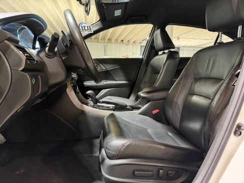 Used 2017 Honda Accord Sport Special Edition image 8