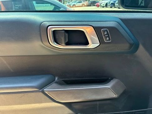 Used 2023 Ford Bronco Outer Banks AWD/4WD image 19