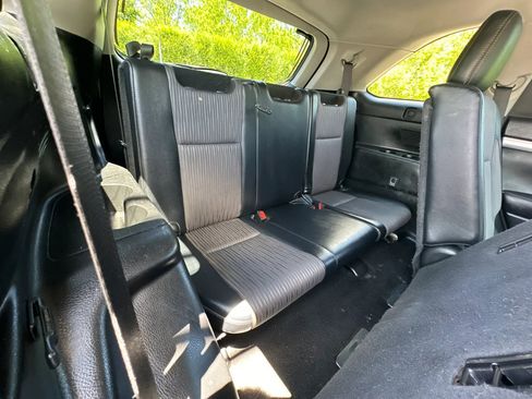 Used 2018 Toyota Highlander Plus w/ Protection Package #3 AWD/4WD image 21