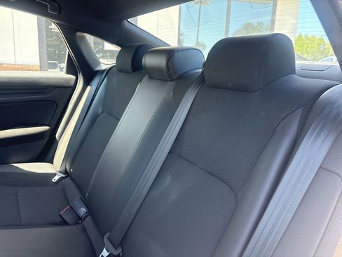 Used 2023 Honda Civic Sport image 5