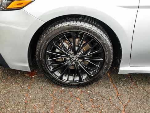 Certified 2022 Toyota Camry SE w/ Convenience Package image 13