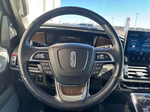 Used 2022 Lincoln Navigator L Black Label image 19