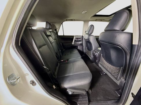 Used 2015 Toyota 4Runner SR5 image 22