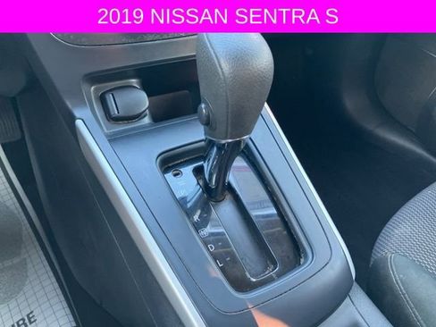 Used 2019 Nissan Sentra S image 31