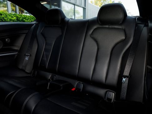 Used 2015 BMW M4 Coupe image 34