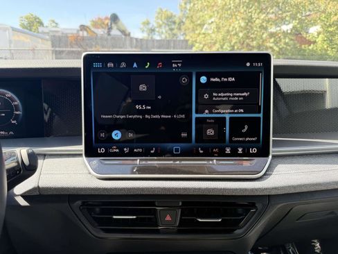 New 2026 Volkswagen Tiguan S AWD/4WD image 12