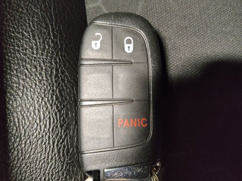 Used 2018 Jeep Compass Latitude AWD/4WD image 27