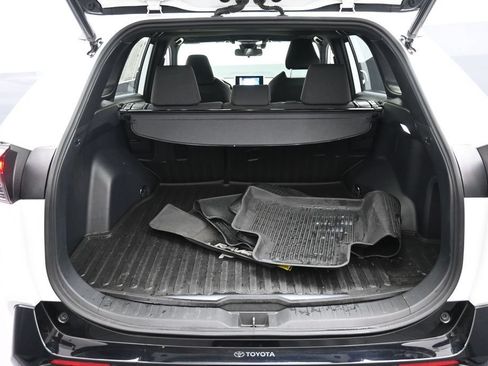 Used 2023 Toyota RAV4 SE w/ Weather & Moonroof Package AWD/4WD image 22