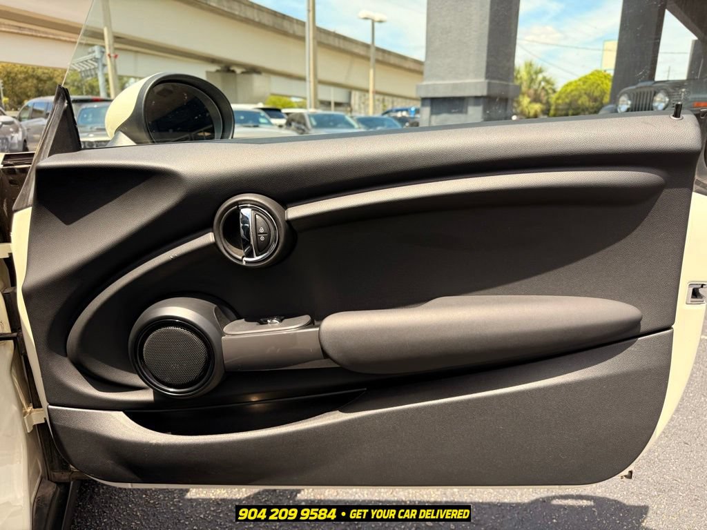 Used 2018 MINI Cooper 2-Door Hardtop FWD image 30