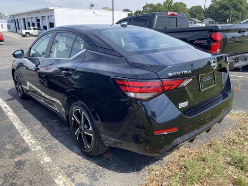 Used 2024 Nissan Sentra SV FWD image 5