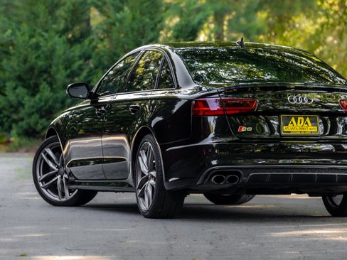 Used 2017 Audi S6 Prestige w/ Prestige Package AWD/4WD image 30