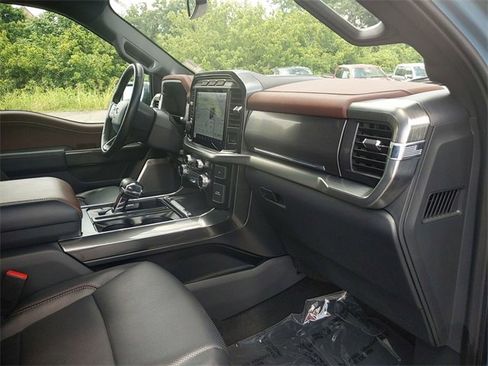 Used 2023 Ford F150 Lariat w/ Equipment Group 502A High image 43