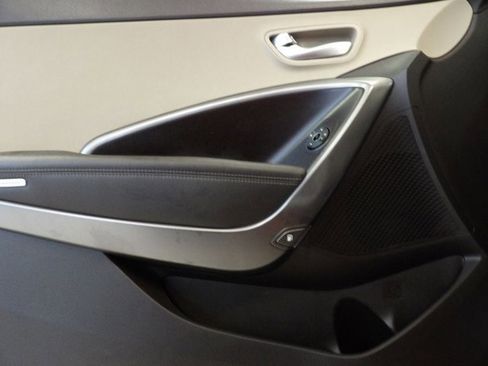 Used 2017 Hyundai Santa Fe Sport image 9