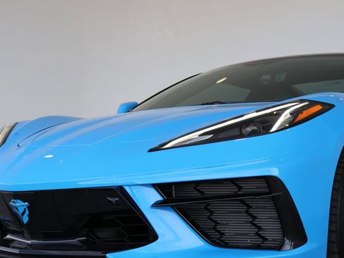 Used 2023 Chevrolet Corvette Stingray Premium Conv w/ Z51 Performance Package image 11