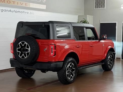 Used 2021 Ford Bronco Outer Banks AWD/4WD image 3