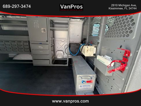 Used 2010 Ford E-250 and Econoline 250 RWD image 15