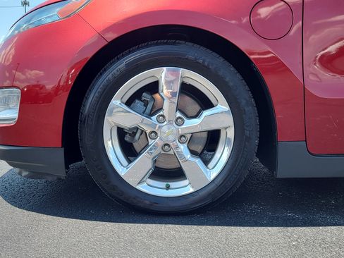 Used 2015 Chevrolet Volt Premium w/ Premium Trim Package FWD image 10
