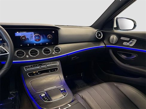 Certified 2023 Mercedes-Benz E 350 4MATIC Sedan w/ Premium Package image 25