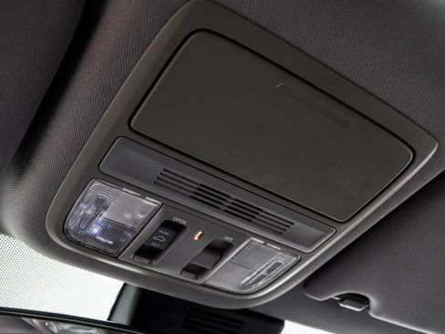 Used 2020 Honda Accord EX image 36