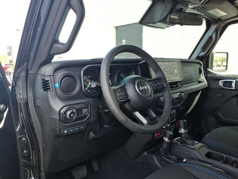 Used 2025 Jeep Wrangler Unlimited Rubicon 4xe w/ Safety Group image 5