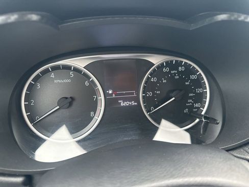 Used 2023 Nissan Versa S w/ Trunk Package image 19