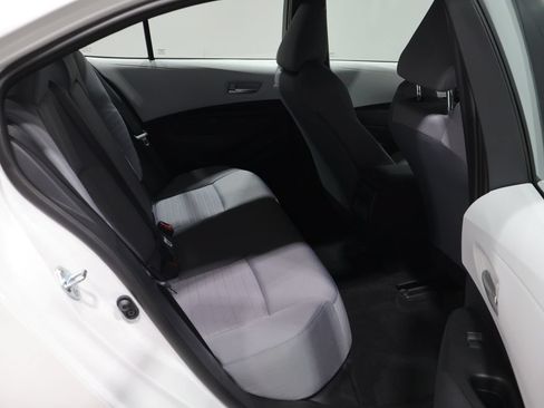 Used 2026 Toyota Corolla SE FWD image 19