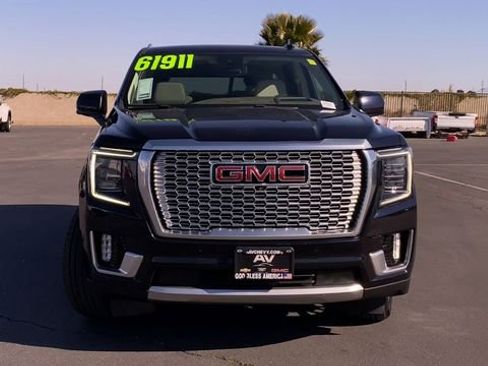 Used 2023 GMC Yukon Denali image 3
