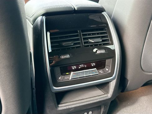 New 2026 BMW X5 sDrive40i w/ Climate Comfort Package RWD image 20