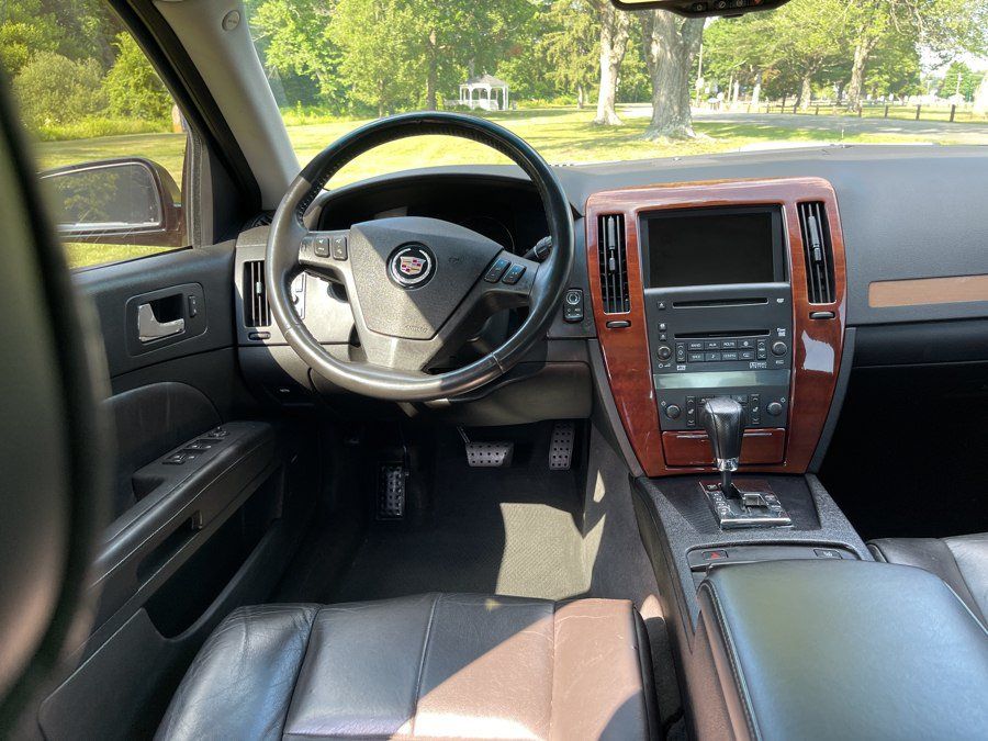 Used 2006 Cadillac STS V8 w/ Preferred Equipment Group RWD image 22