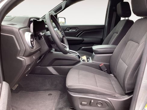 Used 2023 Chevrolet Colorado LT w/ LT Convenience Package II RWD image 27