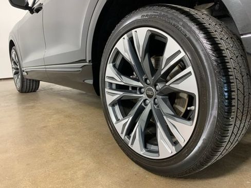 Used 2025 Audi Q8 Premium Plus AWD/4WD image 15