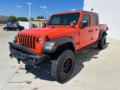 Used 2023 Jeep Gladiator Sport w/ Off Road Group AWD/4WD image 3