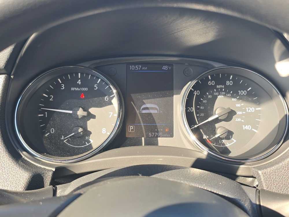 Used 2019 Nissan Rogue SV AWD/4WD image 20