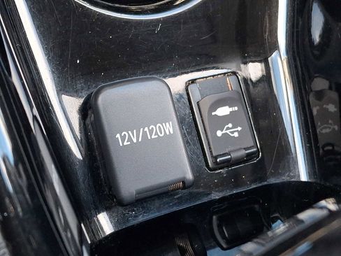 Used 2018 Toyota Prius Four Touring image 22