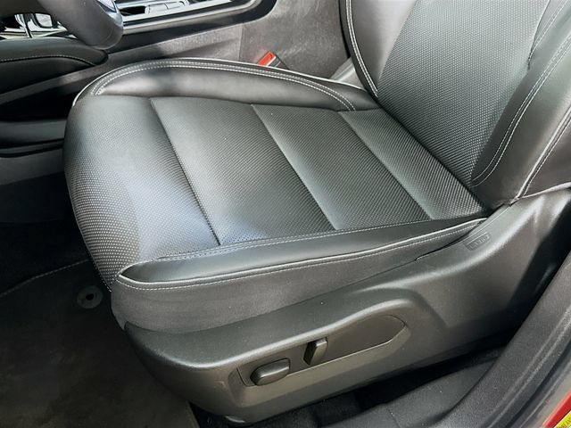 Used 2023 Buick Envision Essence AWD/4WD image 12