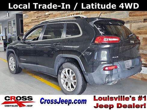 Used 2015 Jeep Cherokee Latitude w/ Cold Weather Group AWD/4WD image 4
