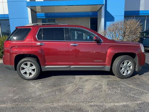 Used 2010 GMC Terrain SLE image 8