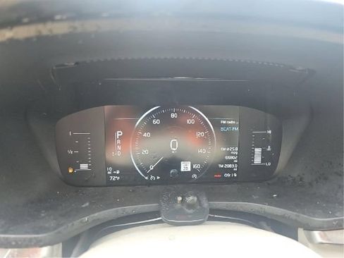 Used 2019 Volvo S60 T5 Momentum w/ Premium Package FWD image 6