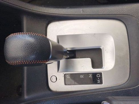 Used 2016 Subaru Crosstrek 2.0i Premium image 10