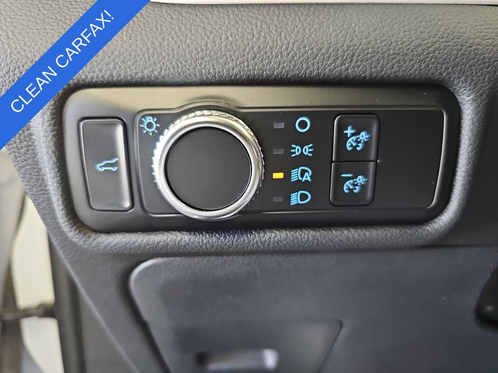 Used 2023 Ford Explorer XLT AWD/4WD image 27