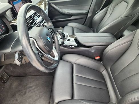 Used 2020 BMW 530i w/ Convenience Package RWD image 12