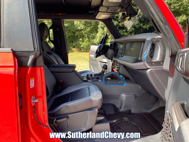 Used 2023 Ford Bronco Black Diamond AWD/4WD image 16