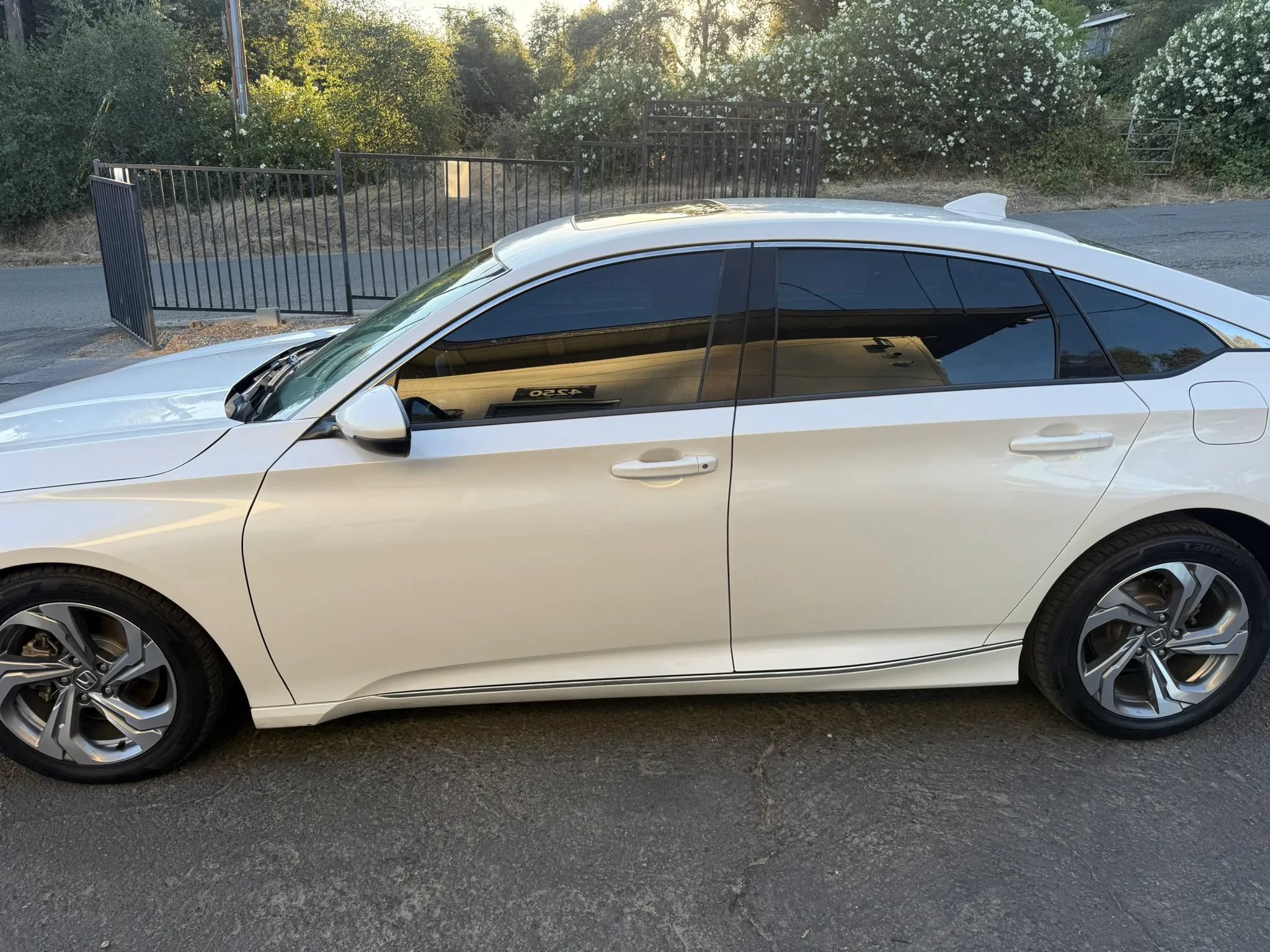 Used 2018 Honda Accord EX-L image 7