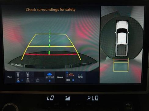Used 2025 Toyota Tundra Platinum AWD/4WD image 27