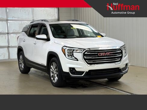 Used 2022 GMC Terrain SLT w/ Infotainment Package II AWD/4WD image 1