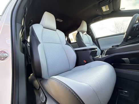 New 2026 Subaru Solterra Premium image 23